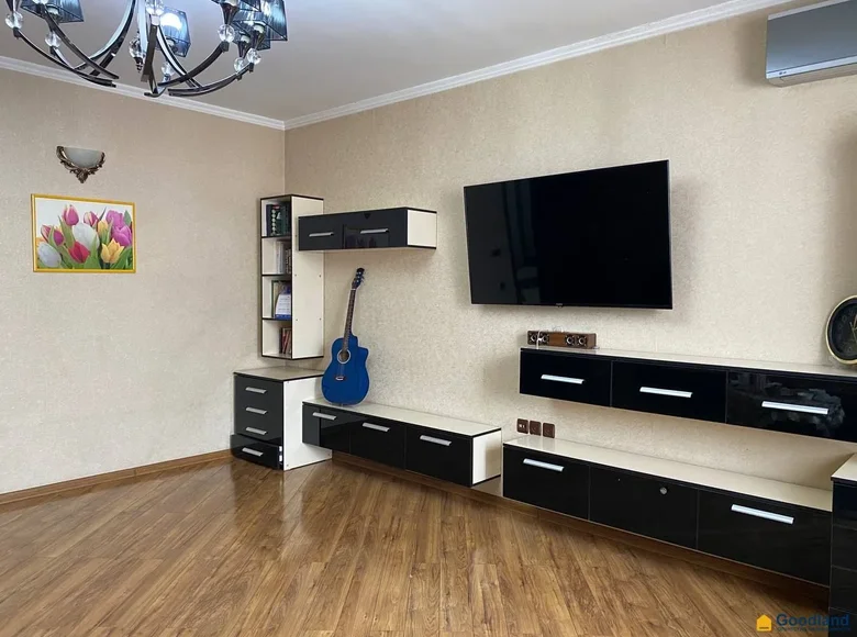 Kvartira 3 xonalar 72 m² Toshkentda