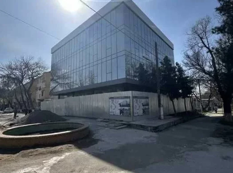 Tijorat 2 000 m² Toshkentda, Oʻzbekiston