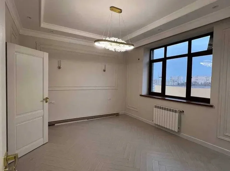 Kvartira 4 xonalar 96 m² in Shaykhontohur Tumani