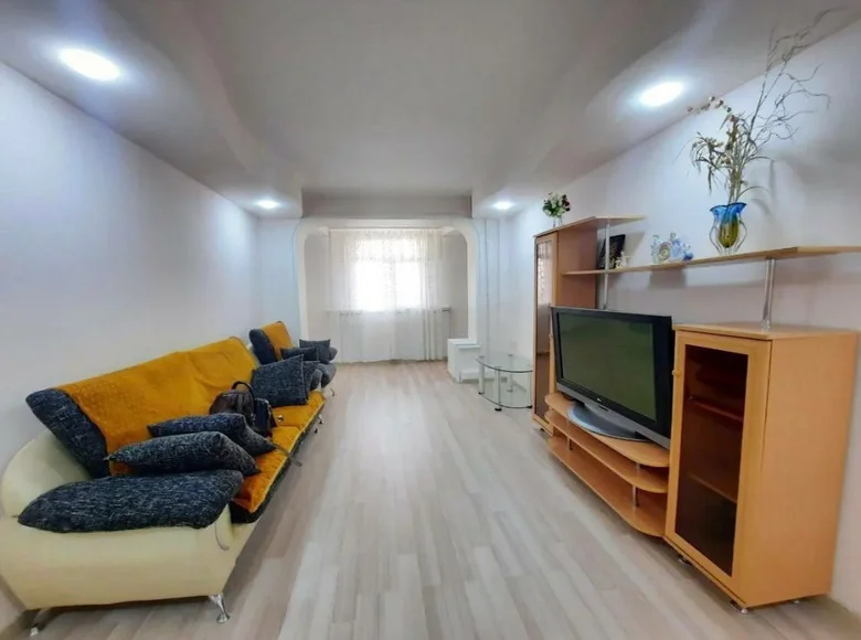 Kvartira 2 xonalar 72 m² Toshkentda