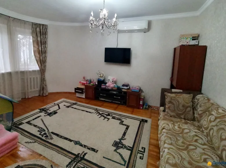 Kvartira 3 xonalar 76 m² Toshkentda