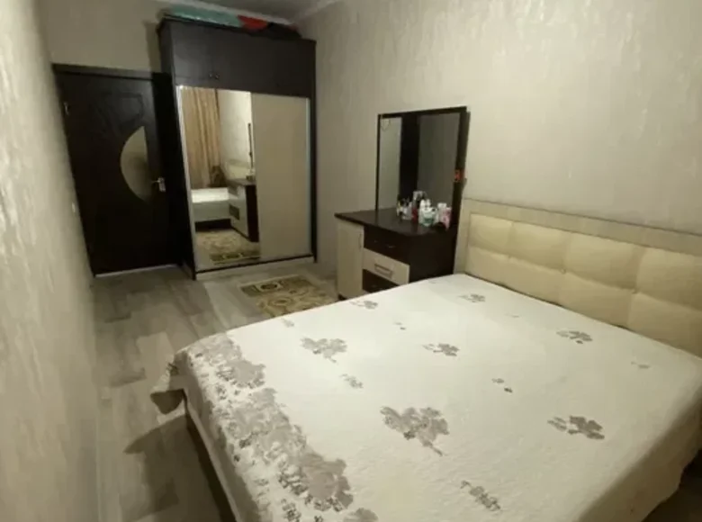 Kvartira 2 xonalar  in Tomdi tumani