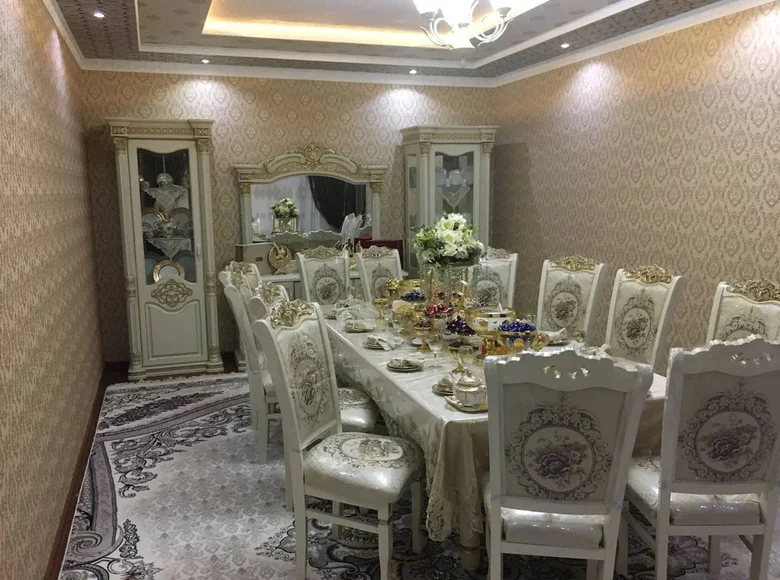 Uy 7 xonalar 136 m² Toshkentda