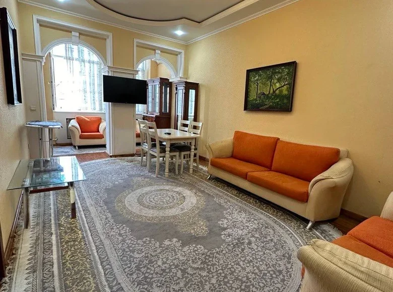 #796 СДАЕТСЯ В АРЕНДУ  2/2/4 ор.Метро «Мустакиллик майдони»