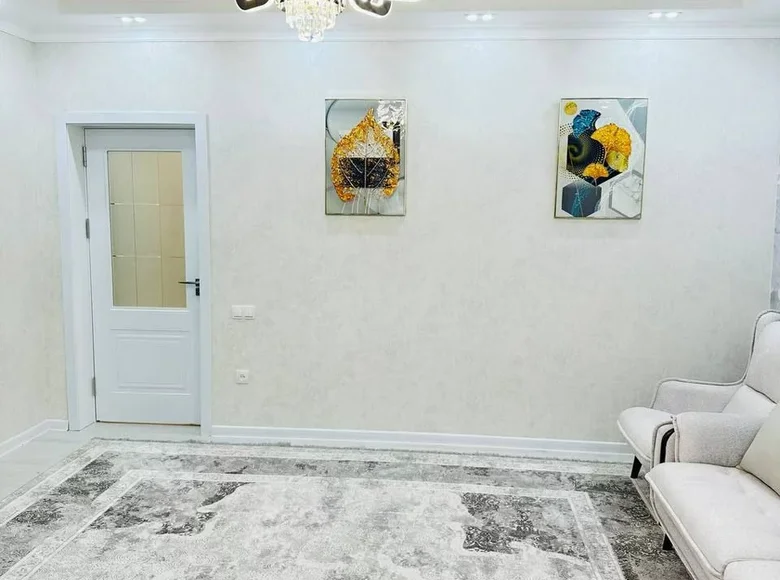 Kvartira 3 xonalar 80 m² Toshkentda