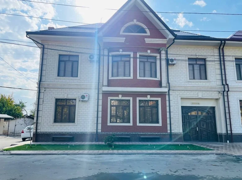 Квартира 6 комнат 320 м² в Ташкенте, Узбекистан
