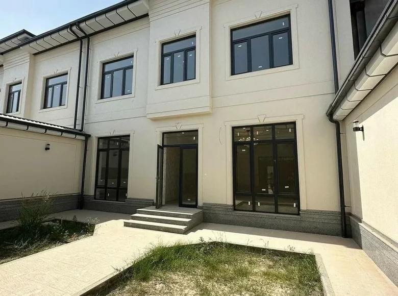 Uy 6 xonalar 320 m² Toshkentda