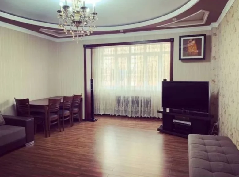 Kvartira 3 xonalar 72 m² Toshkentda