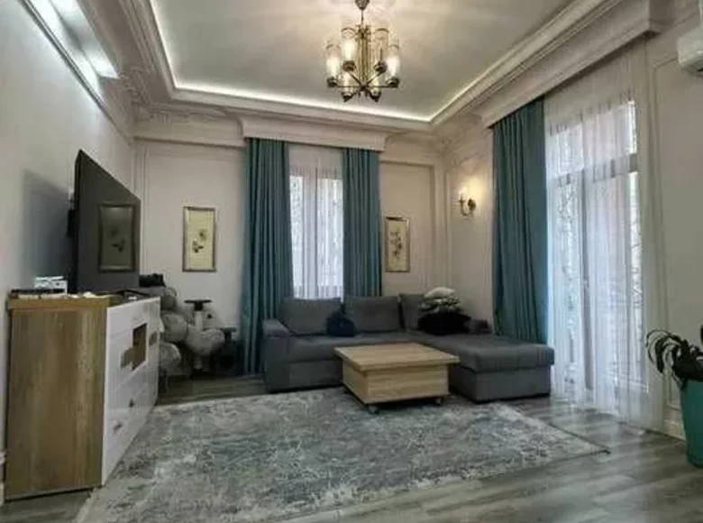 Kvartira 3 xonalar 78 m² Toshkentda