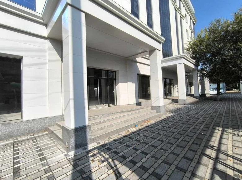 Коммерческое помещение 6 000 м² в Ташкенте, Узбекистан