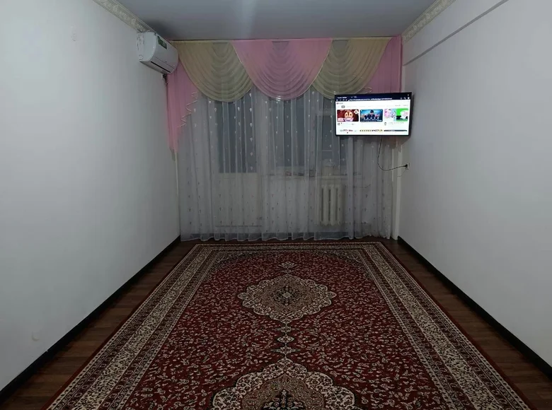 Kvartira 1 xona 40 m² Toshkentda