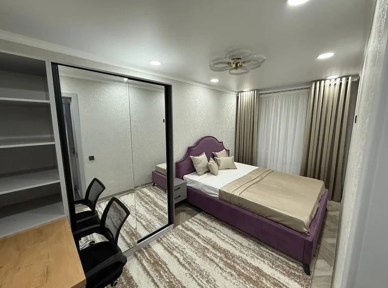 Квартира 3 комнаты 70 м² Ташкент, Узбекистан