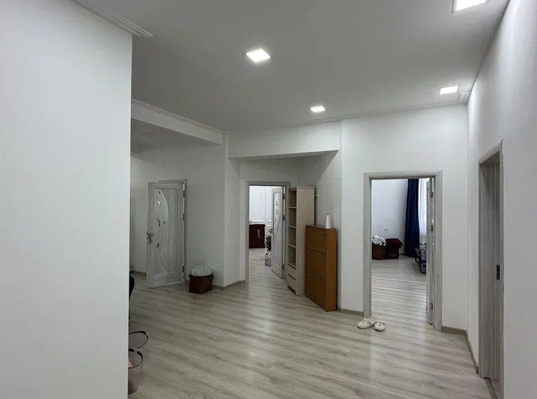 Квартира 4 комнаты 130 м² Ташкент, Узбекистан