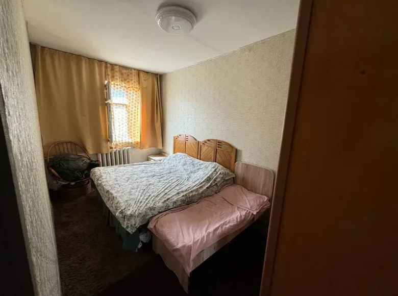 Kvartira 3 xonalar 75 m² Toshkentda