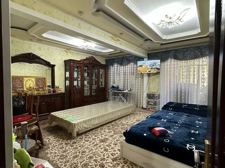 Kvartira 5 xonalar 110 m² Chirchiqda