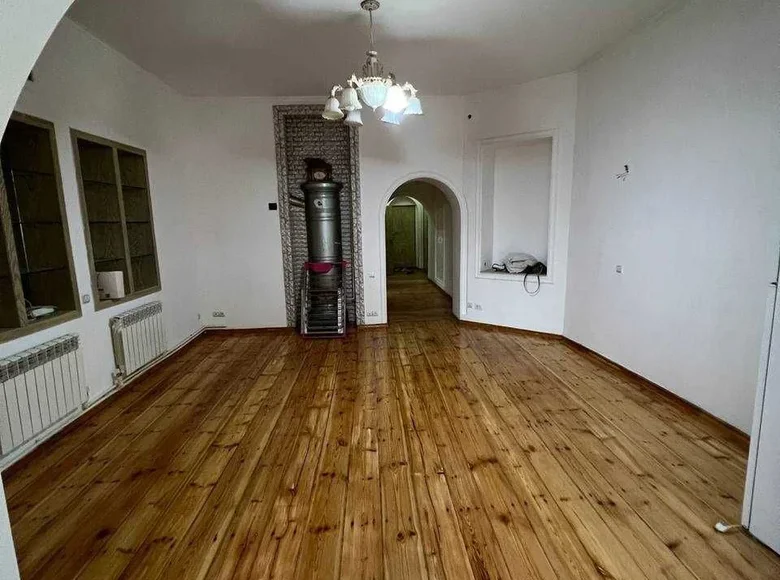 Kvartira 3 xonalar 80 m² Toshkentda