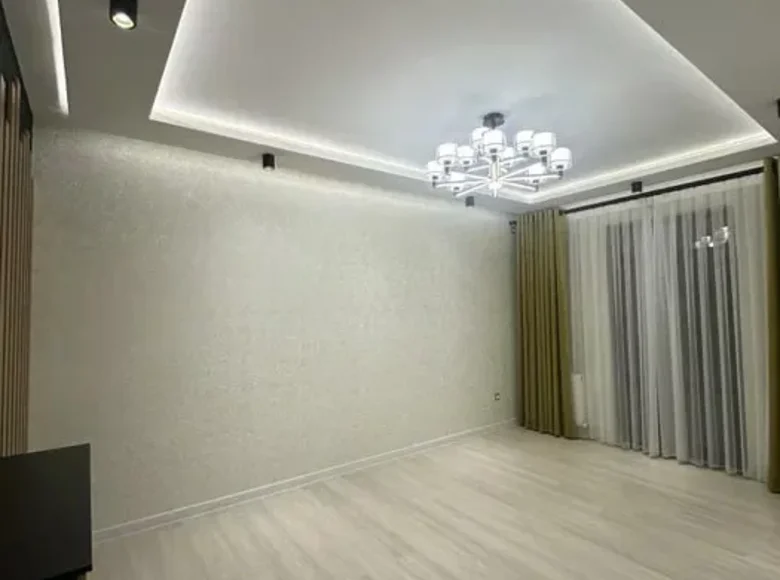 Kvartira 3 xonalar 78 m² Toshkentda