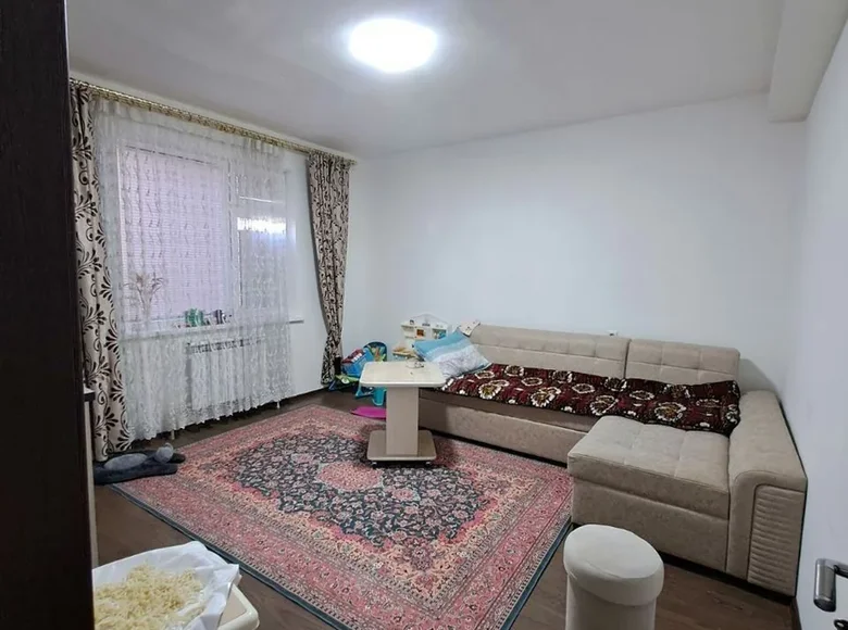 Kvartira 2 xonalar 45 m² Khanabadda