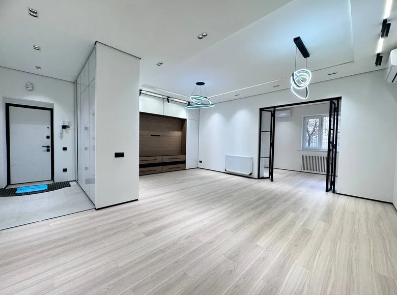 Квартира 2 комнаты 100 м² Ташкент, Узбекистан