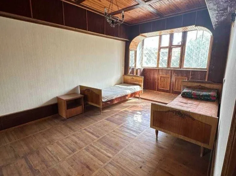 Kvartira 2 xonalar 95 m² Toshkentda