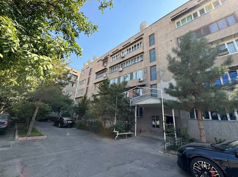 Квартира 3 комнаты 100 м² Ташкент, Узбекистан