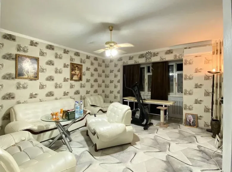 Kvartira 3 xonalar 72 m² Toshkentda