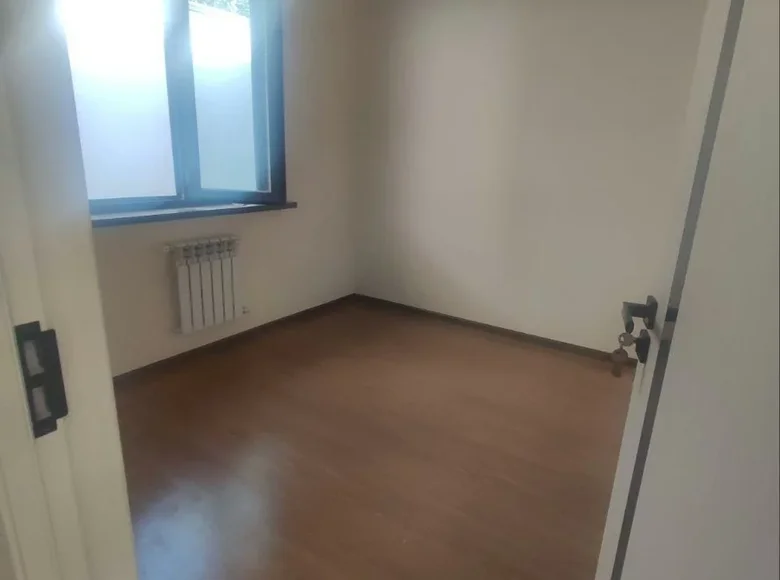 Kvartira 1 xona 24 m² Toshkentda