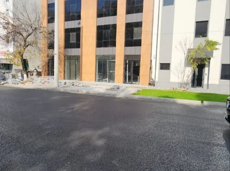 Коммерческое помещение 1 200 м² в Ташкенте, Узбекистан