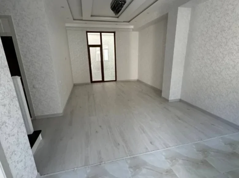 Uy 5 xonalar 180 m² in Ramadan