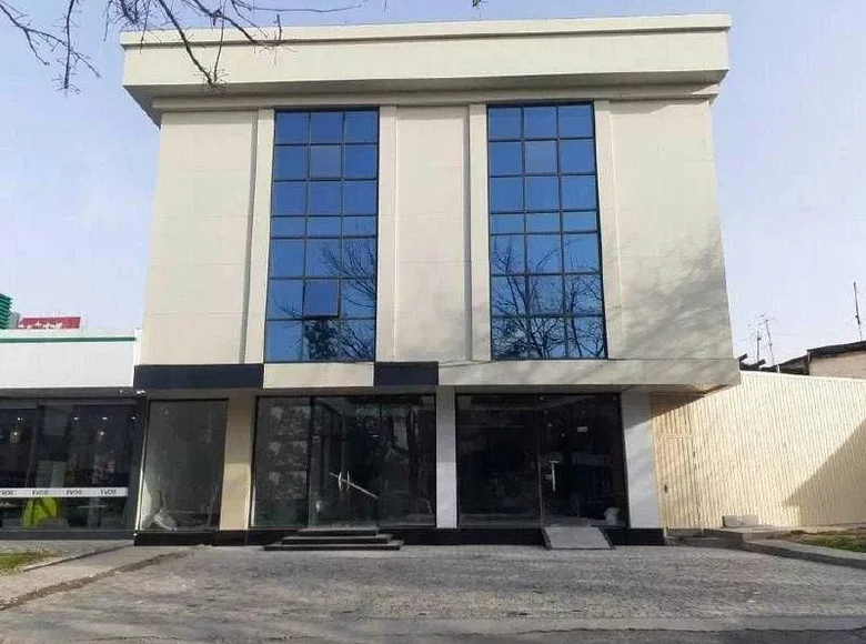 Коммерческое помещение 600 м² в Ташкенте, Узбекистан
