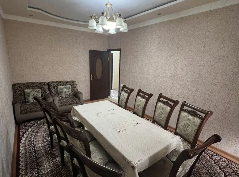 Kvartira 3 xonalar 68 m² Toshkentda