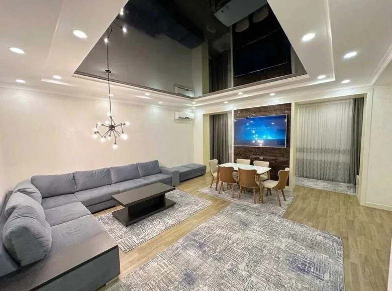 Квартира 5 комнат 220 м² в Ташкенте, Узбекистан