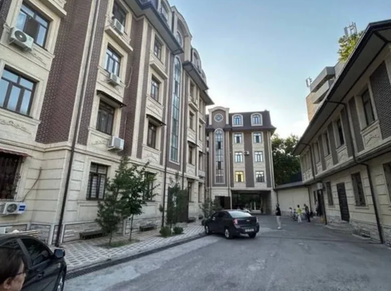 Kvartira 1 xona 35 m² in Konimex tumani