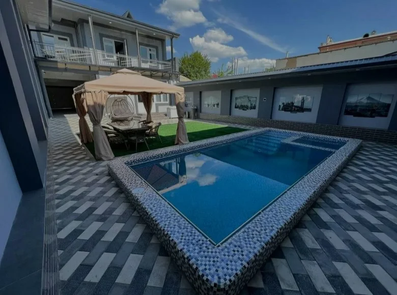 Дом 7 комнат 350 м² в Ташкенте, Узбекистан