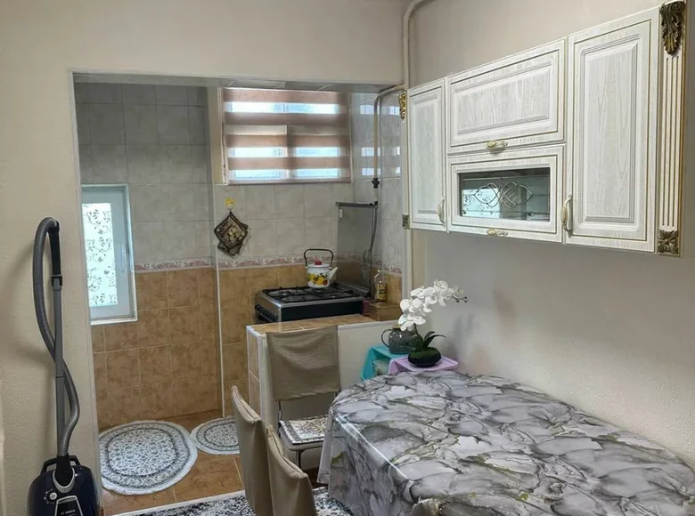 Kvartira 3 xonalar 80 m² Toshkentda