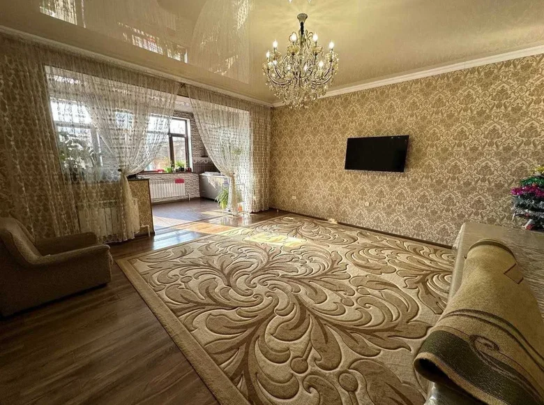 Kottej 6 xonalar 150 m² in Shaykhontohur Tumani