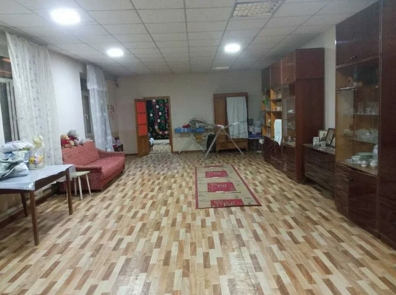 Uy 4 xonalar 145 m² Toshkentda