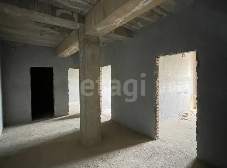 Kvartira 3 xonalar 102 m² Samarqandda