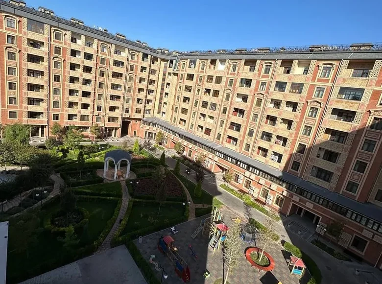 Kvartira 2 xonalar 60 m² Toshkentda, Oʻzbekiston