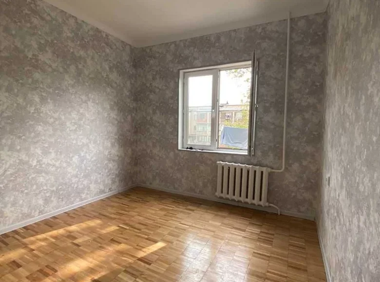 Kvartira 3 xonalar 78 m² Toshkentda