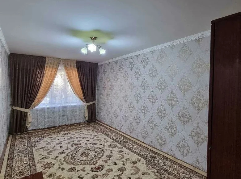 Kvartira 1 xona 35 m² Samarqandda