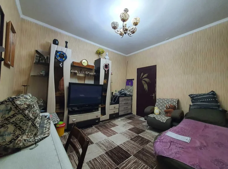 Kvartira 1 xona 42 m² Toshkentda