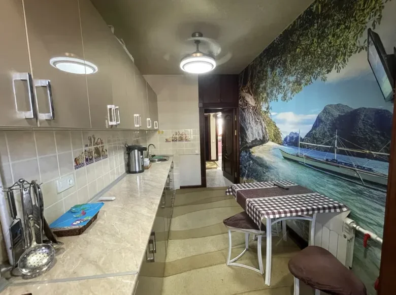 Kvartira 3 xonalar 75 m² Toshkentda