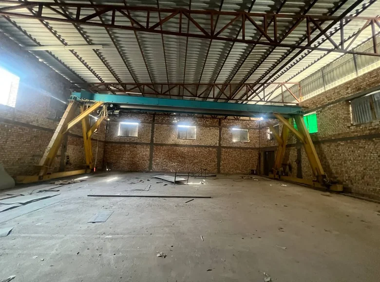 Ishlab chiqarish 980 m² Toshkentda, Oʻzbekiston