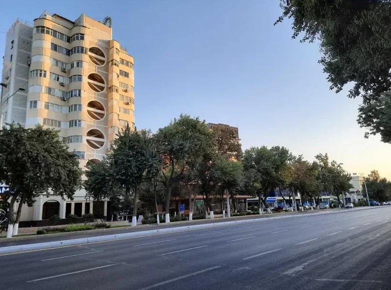 Kvartira 4 xonalar 140 m² Toshkentda