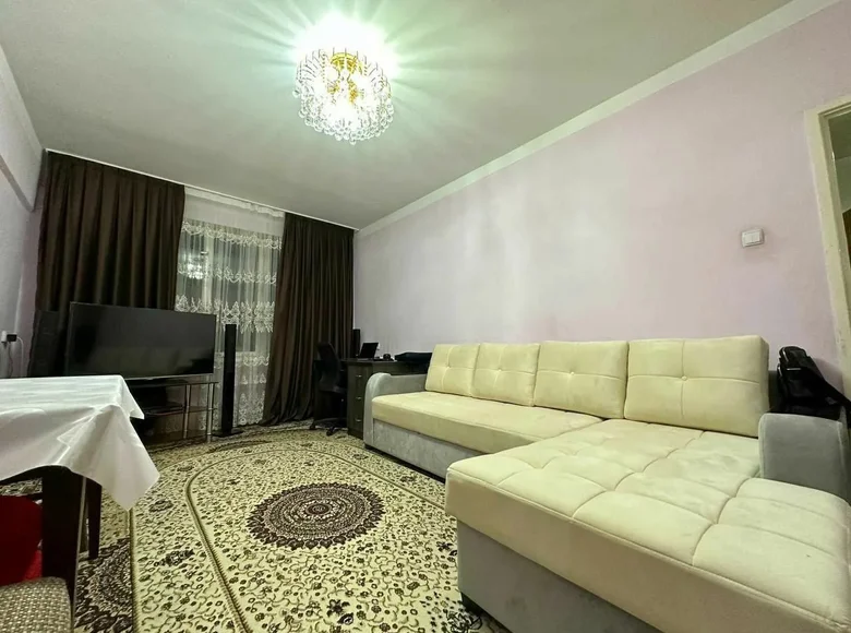 Kvartira 3 xonalar 70 m² Toshkentda