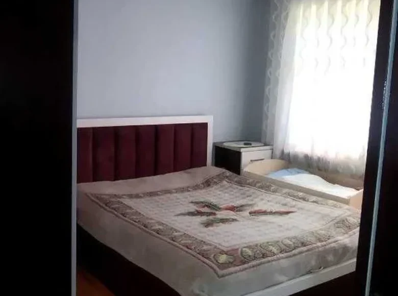 Kvartira 3 xonalar 70 m² Toshkentda