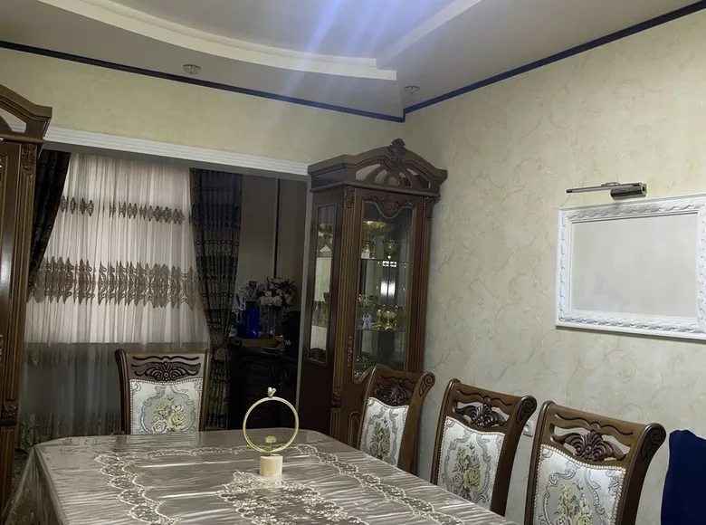 Kvartira 4 xonalar 95 m² Toshkentda