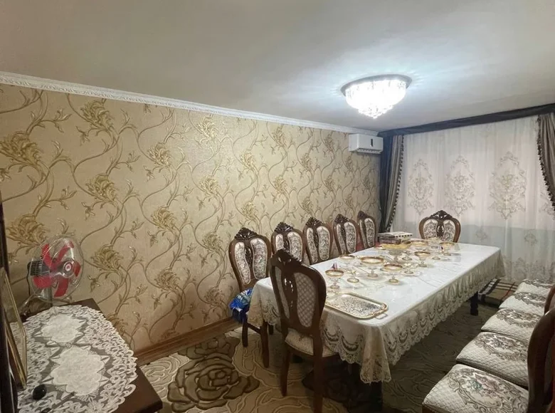 Kvartira 4 xonalar 80 m² Toshkentda