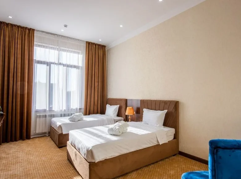 Коммерческое помещение 3 000 м² в Ташкенте, Узбекистан